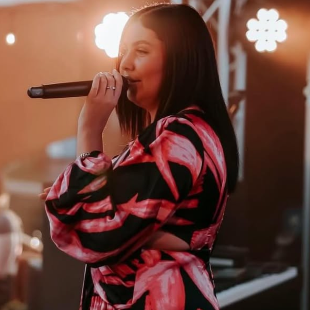 Evie Marlow - Live Every Sunday 