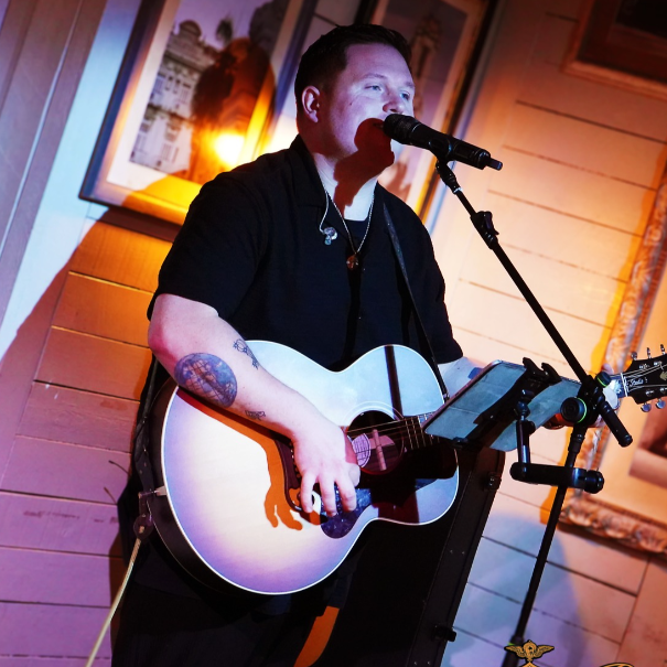 Viva La Musica - Live Music every Thursday